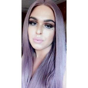 Meet your Posher, Lois